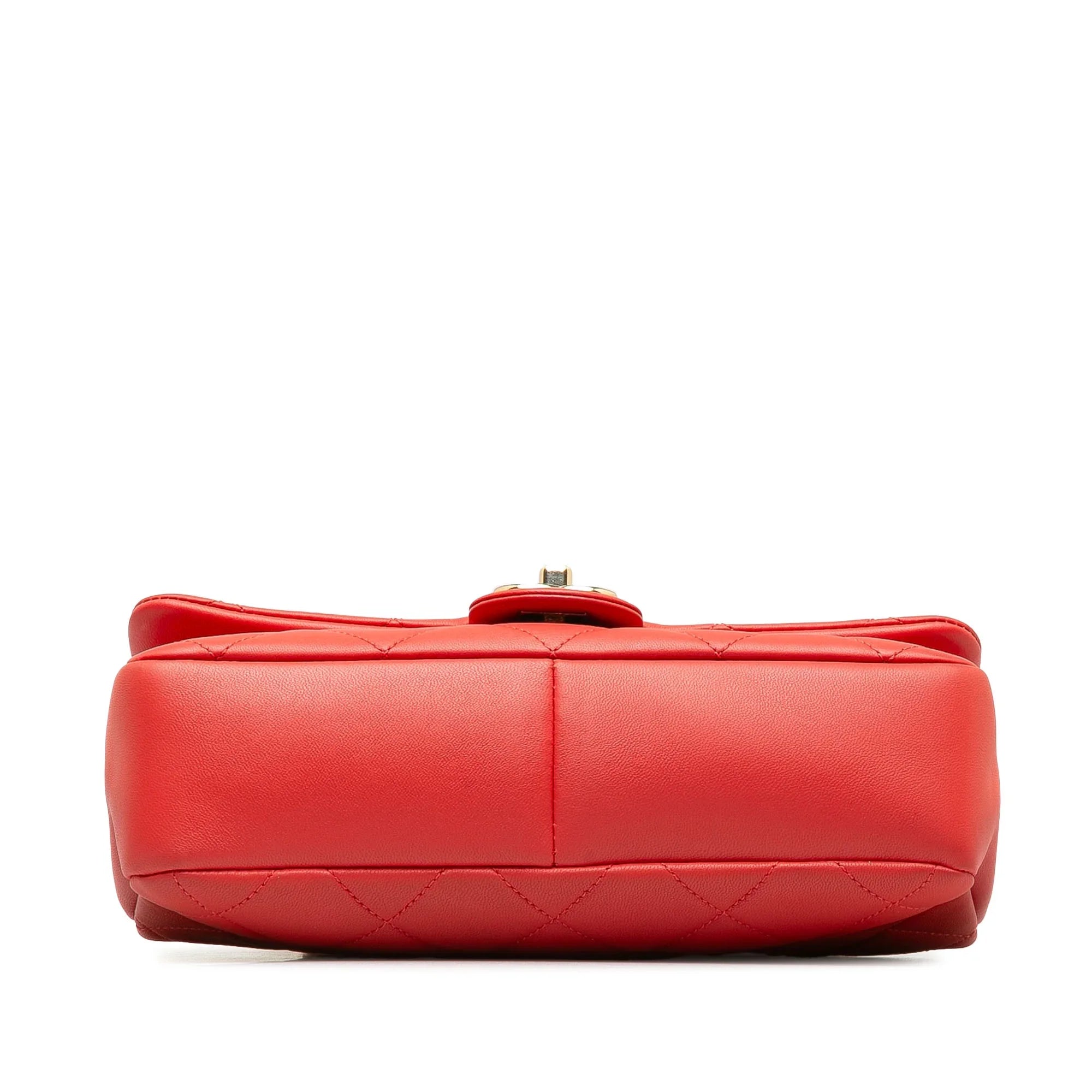 Pre-Owned Authenticated Chanel Small Lambskin Elegant Chain Single Flap Leather Red Satchel Unisex (Good)