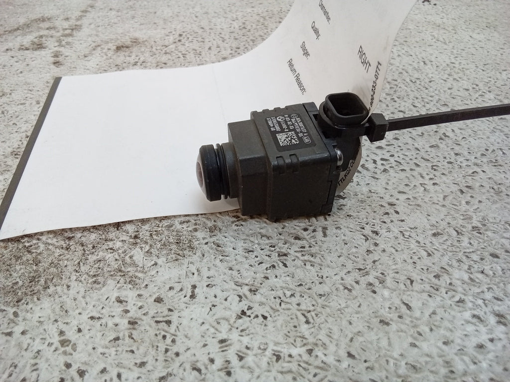 Pre-Owned 2018  550i Tailgate Rear View Camera 0263007137   (Good)