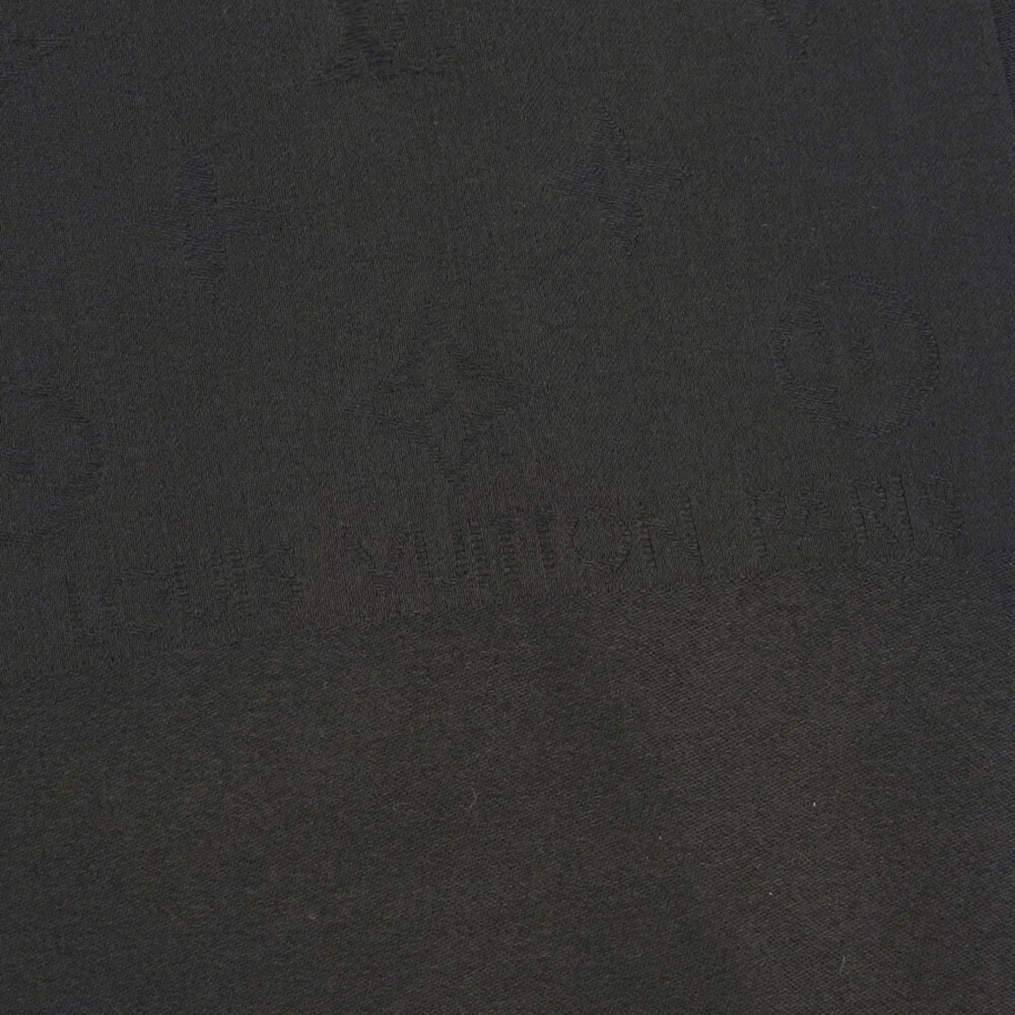 Pre-Owned Louis Vuitton   monogram scarf silk black (Like New)
