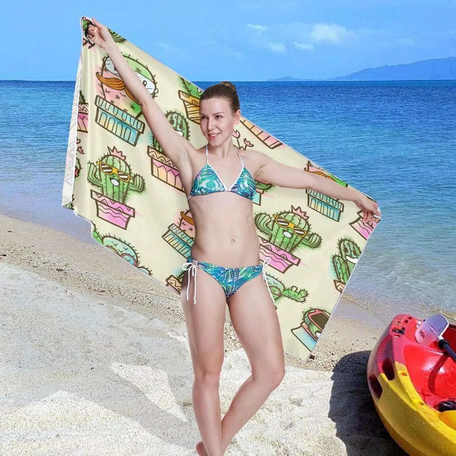 Bestwell Potted Cactus Beach Towel - Lightweight Compact Oversized Travel Towels - Super Absorbent Quick Dry Towel for Swimming Camping Holiday（132）