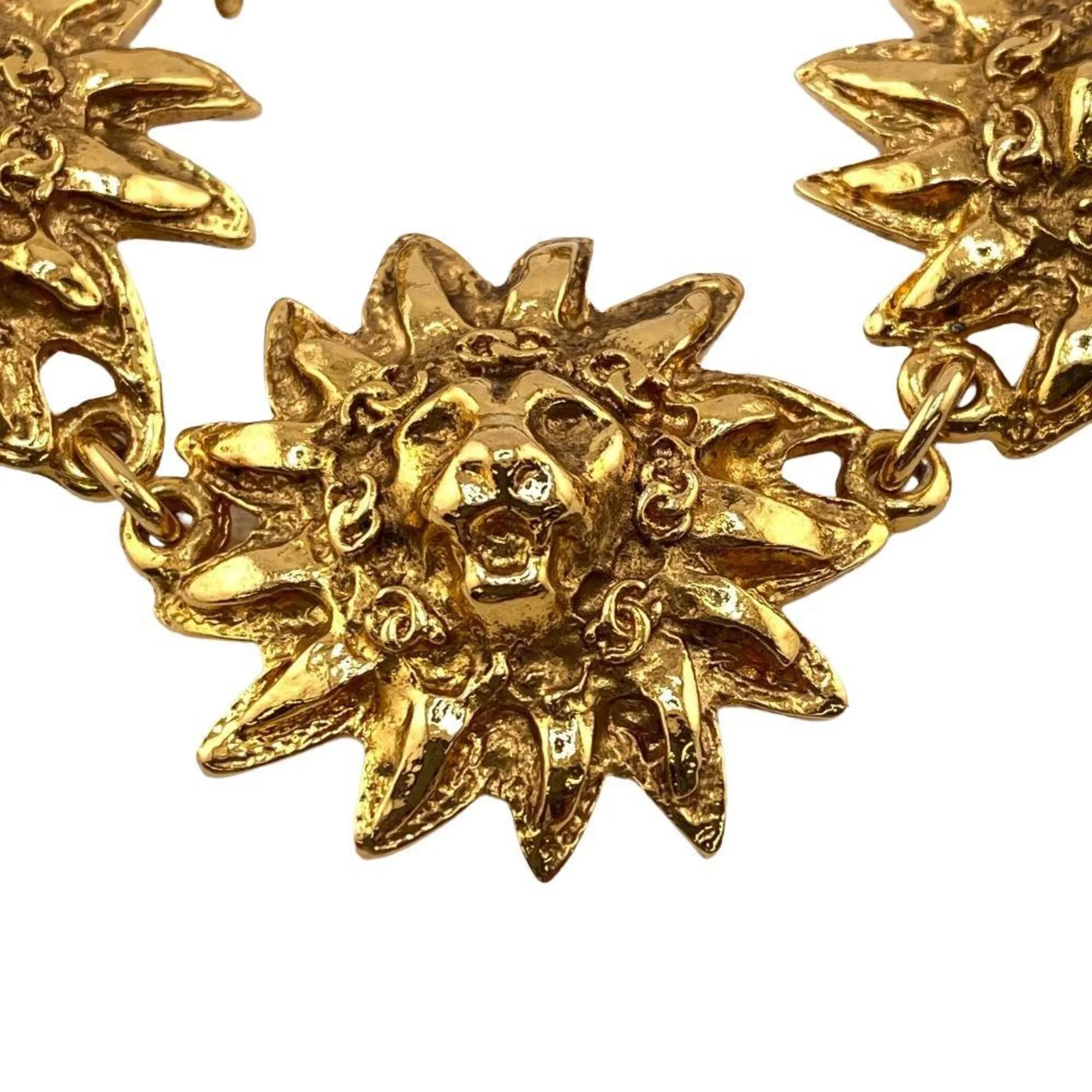 Pre-Owned  Lion Bracelet Gold Women's  (Good)