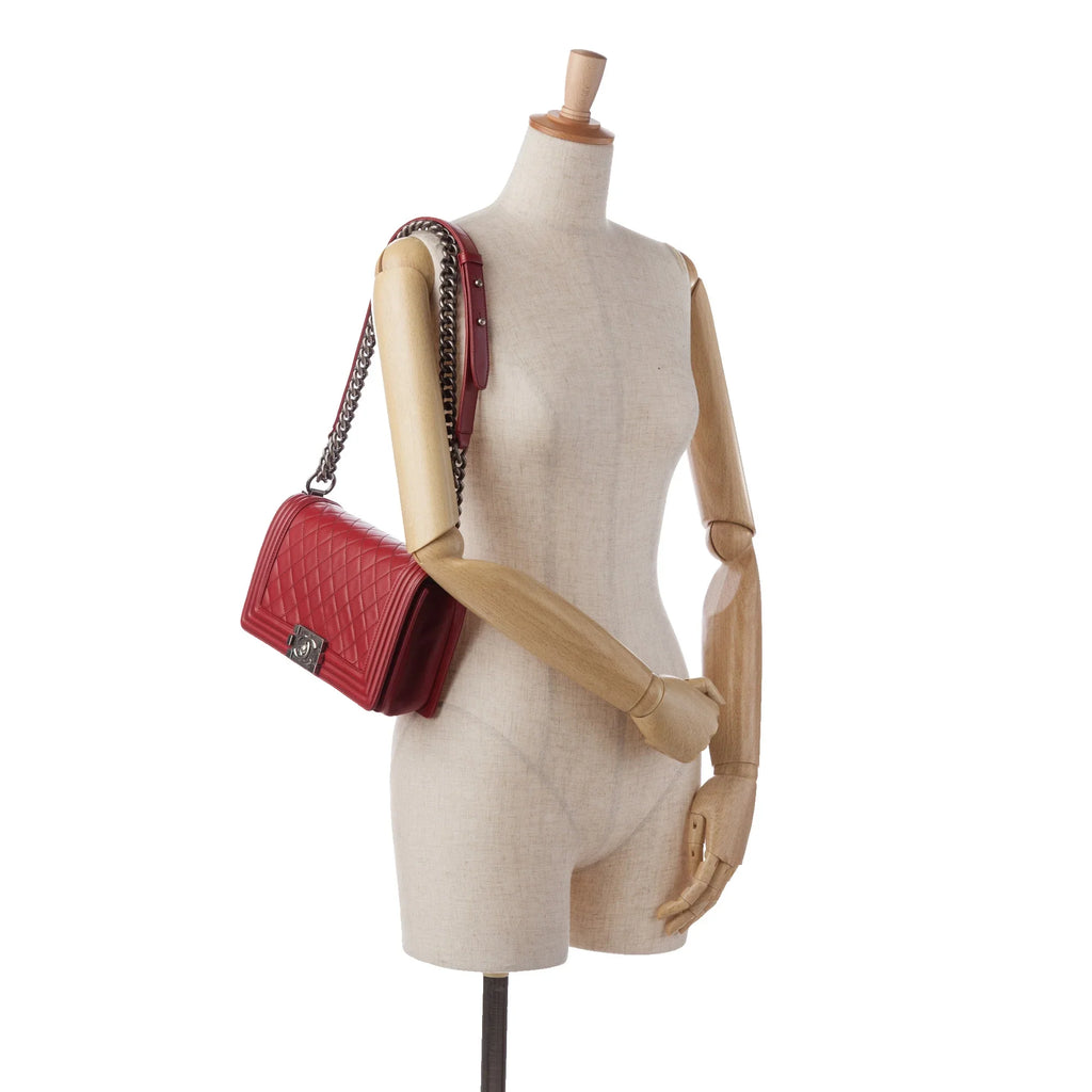 Pre-Owned Authenticated Chanel Medium Lambskin Boy Flap Bag Leather Red Crossbody Bag Unisex (Good)