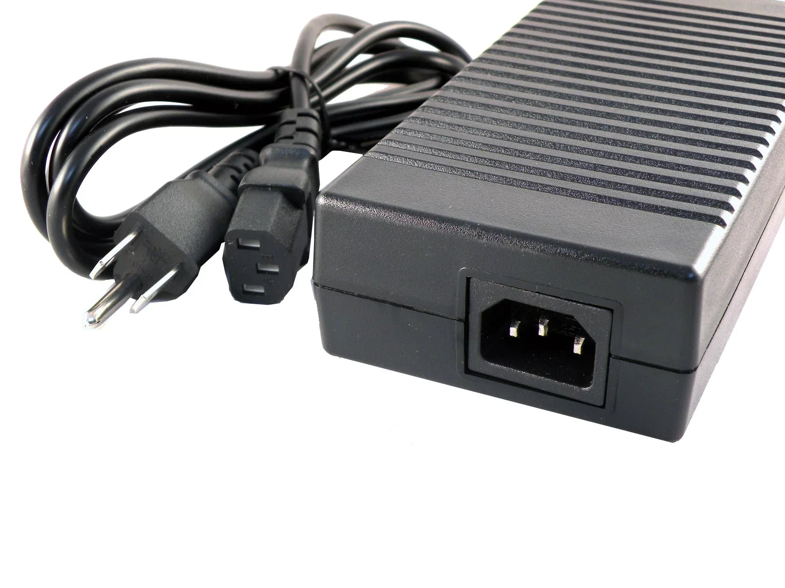 Adapter for Alienware 15 17 m15 m17 m18 m18x x15 x17 x51     ; Dell  5505,  5515,    ; Precision 7670 7680 7710 7720 7730 7740 7750 7760 7770 7780