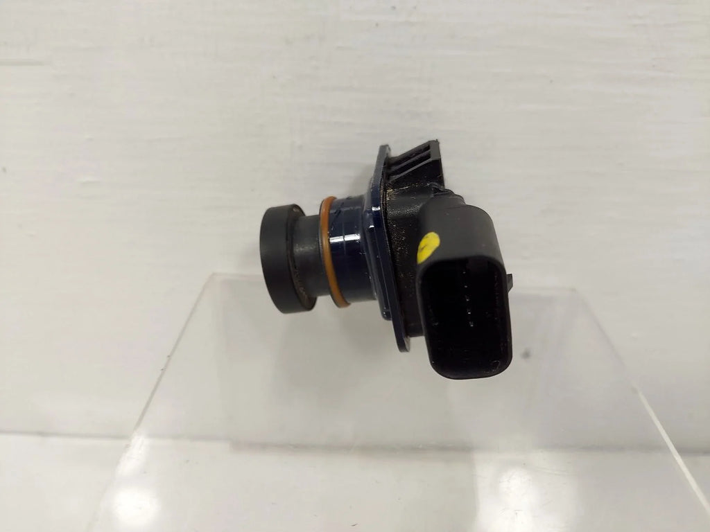 Pre-Owned 2011-2012 Ford Explorer Rear View Backup Camera  (Good)