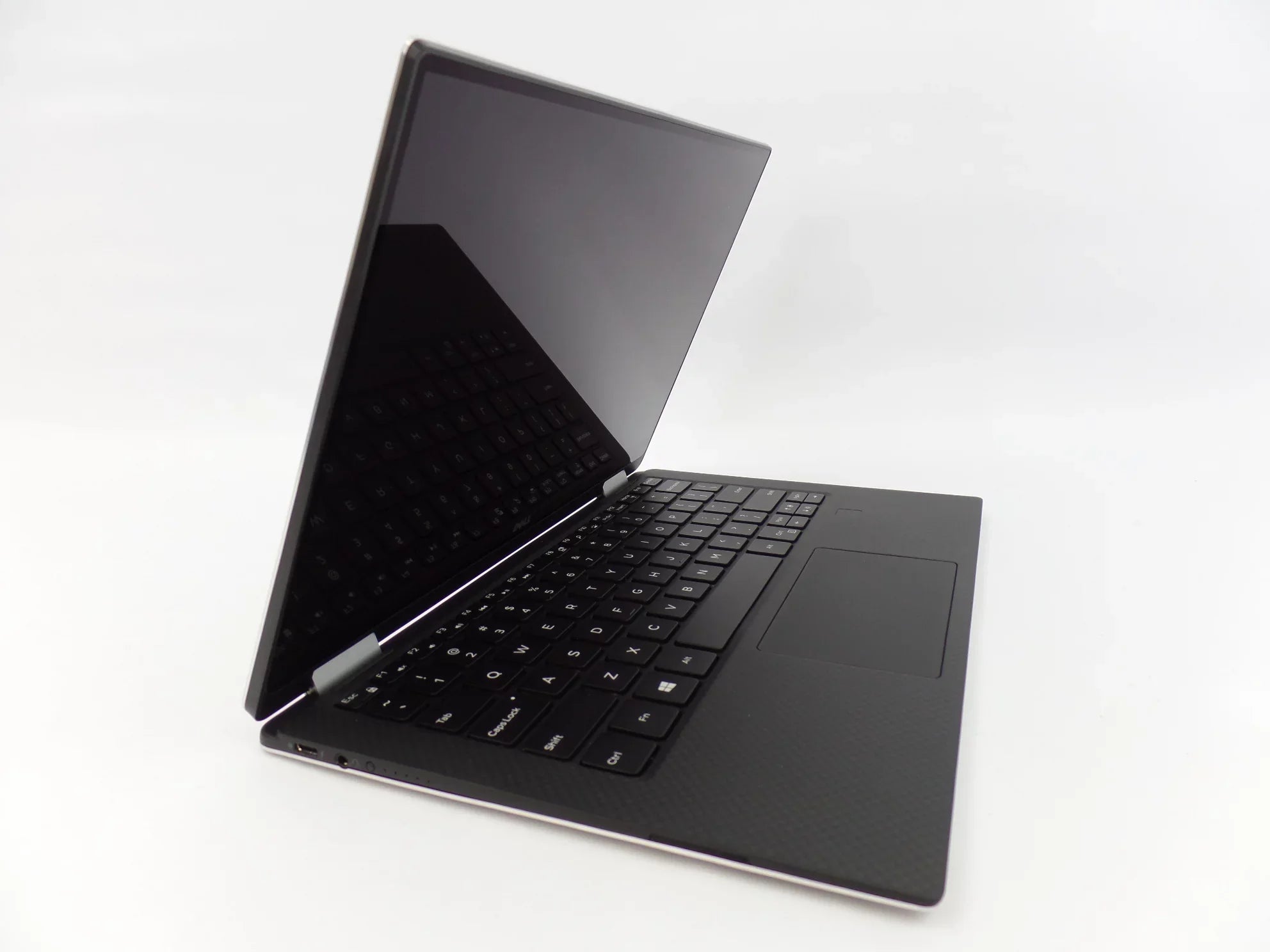 Used (good working condition) Dell  13 9365 13.3" + Touch i5-7Y57 1.2GHz 8GB 512GB  2in1 Laptop