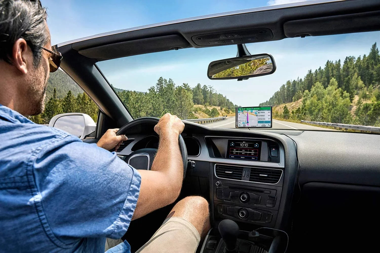 Garmin DriveSmart 55 Mt- 5.5 inch Sat Nav with Edge to Edge Display, Map Updates for , Ireland and Full Europe, Digital Traffic, Bluetooth Hands-Free Calling, Voice Commands and Smart Features