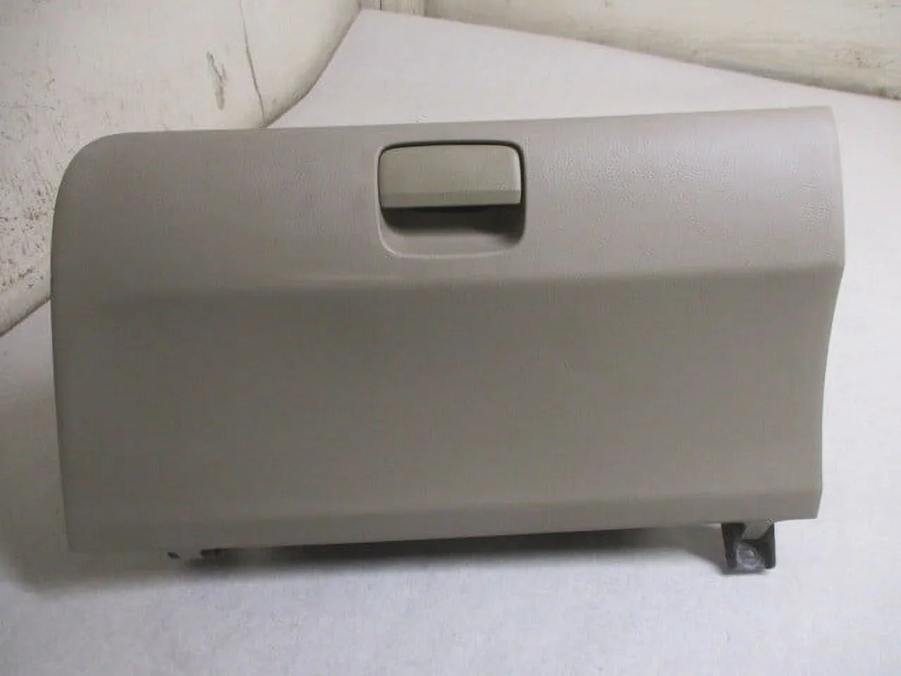 Pre-Owned 13 14 15 Honda Civic Beige Glovebox Glove Box Assembly   (Good)