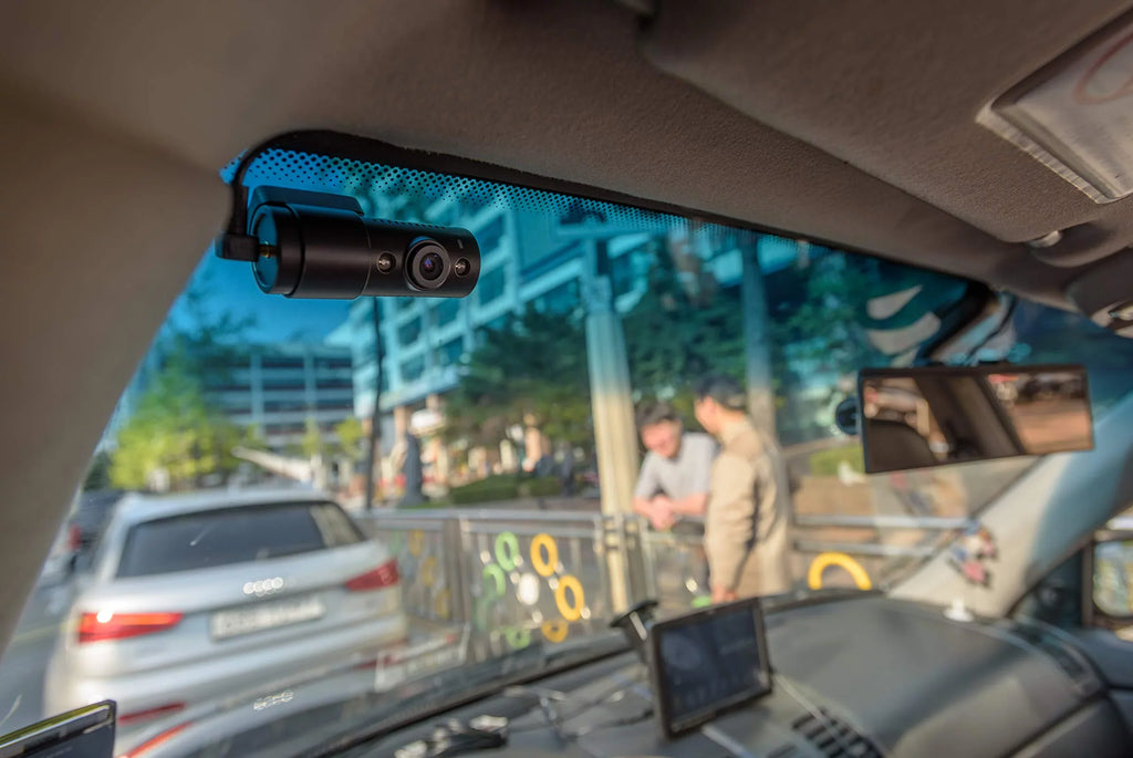 BlackVue -2CH  with 32GB microSD Card | Full  Wi-Fi Dashcam | Interior Infrared () Rear Camera | Taxi Dashcam