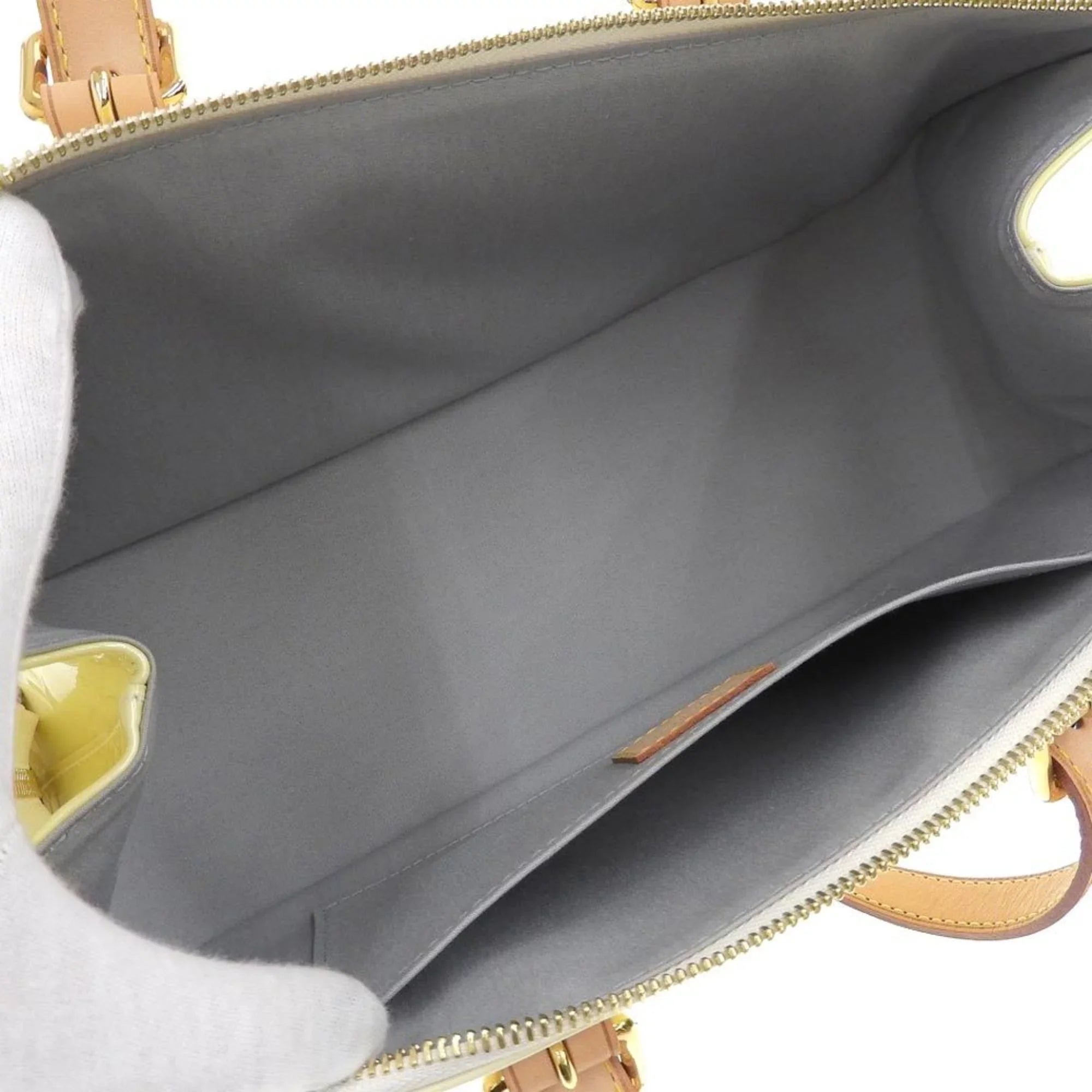 Pre-Owned Louis Vuitton   Vernis Rosewood Avenue Shoulder Bag Perle  (Good)