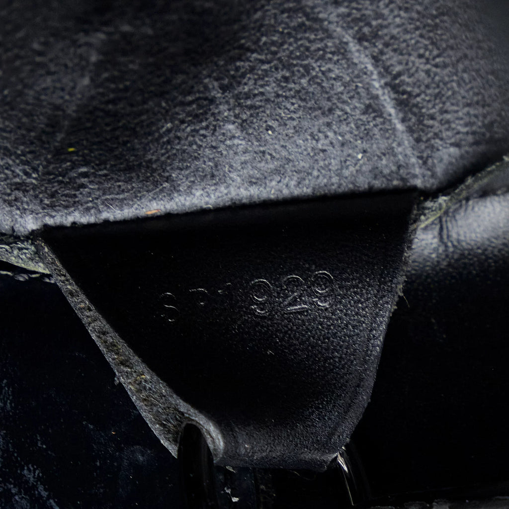 Pre-Owned Authenticated Louis Vuitton Epi Sac Verseau Leather Black Shoulder Bag Unisex (Fair)