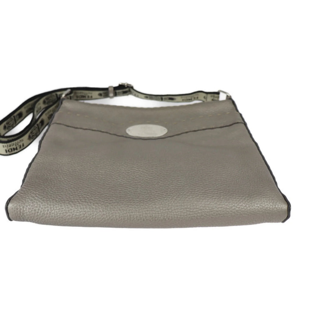 Pre-Owned  Fendi Selleria Shoulder Bag 8BT109 Leather Bronze Silver Metal Fittings Diagonal Hanging (Good)