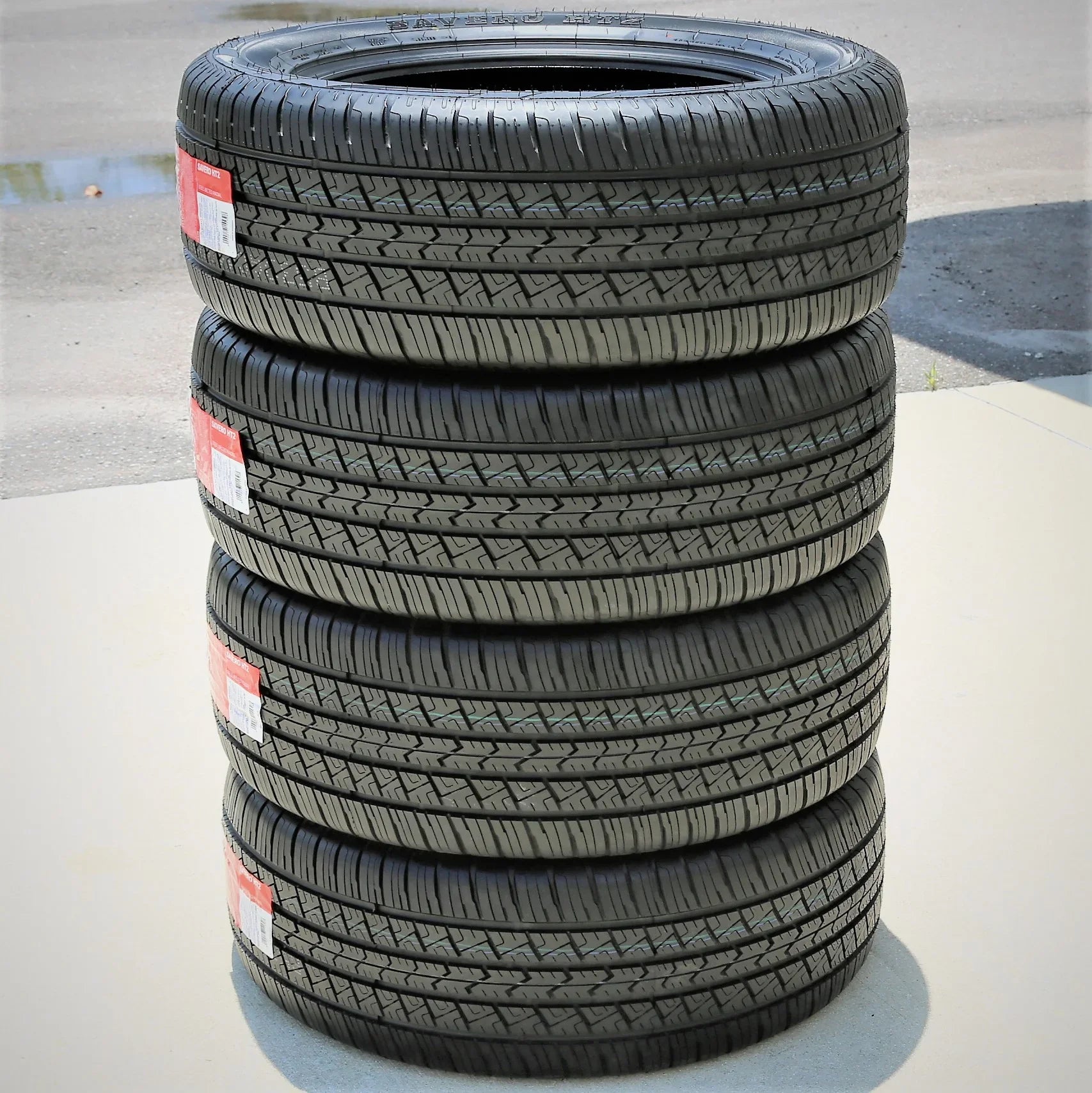 Set of 4 ()  Radial Savero  265/75R16 114T / All Season Tires