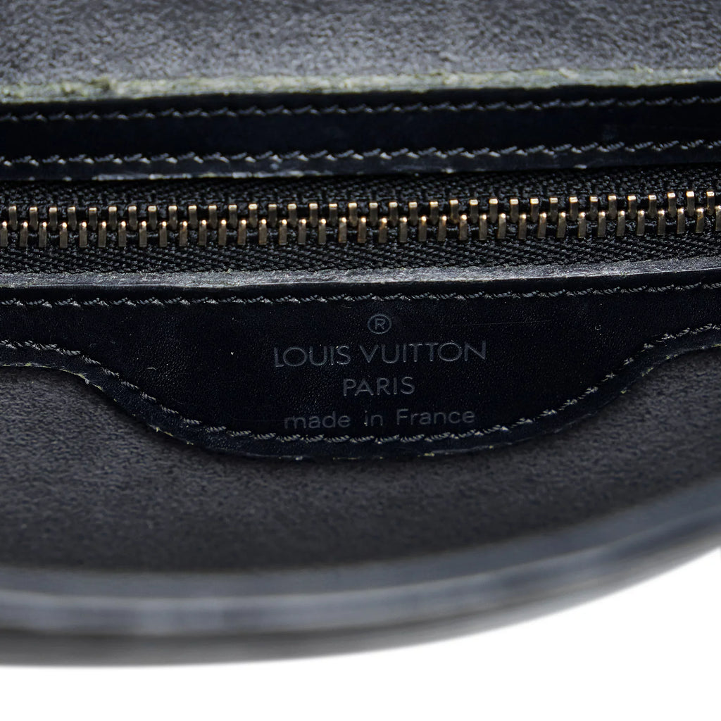 Pre-Owned Authenticated Louis Vuitton Epi Sac Verseau Leather Black Shoulder Bag Unisex (Fair)