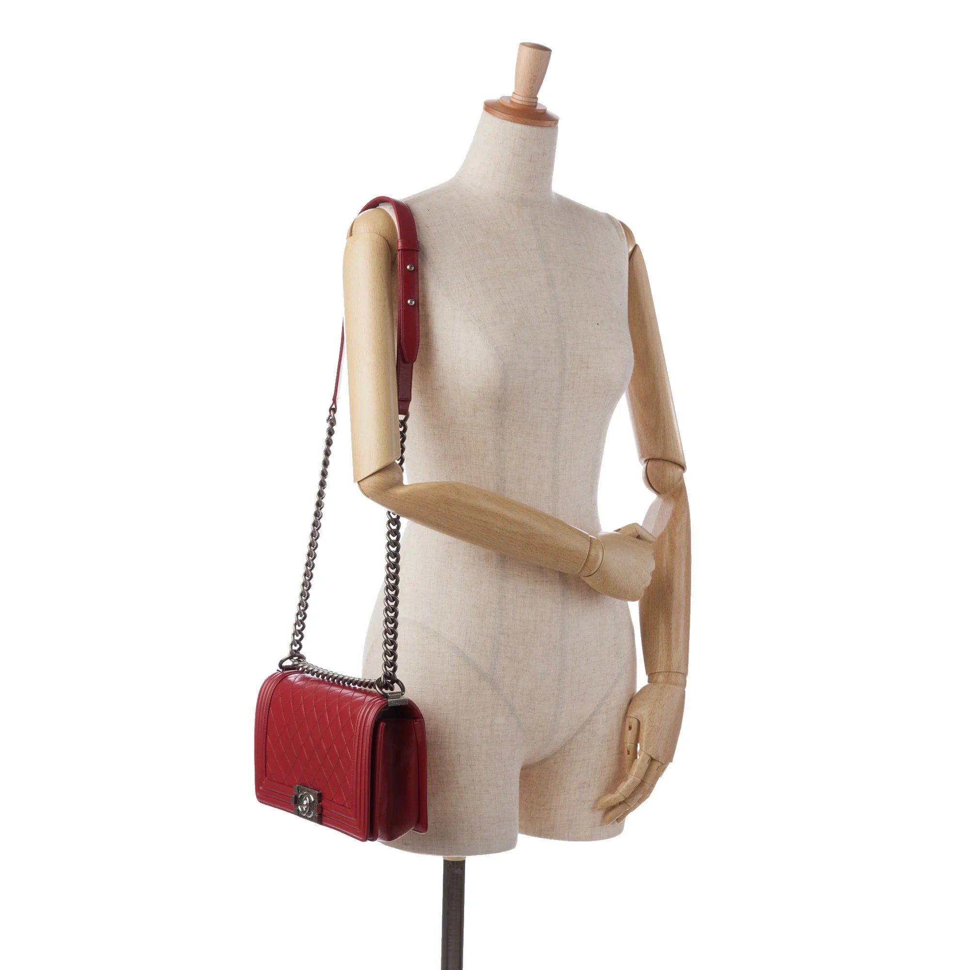 Pre-Owned Authenticated Chanel Medium Lambskin Boy Flap Bag Leather Red Crossbody Bag Unisex (Good)