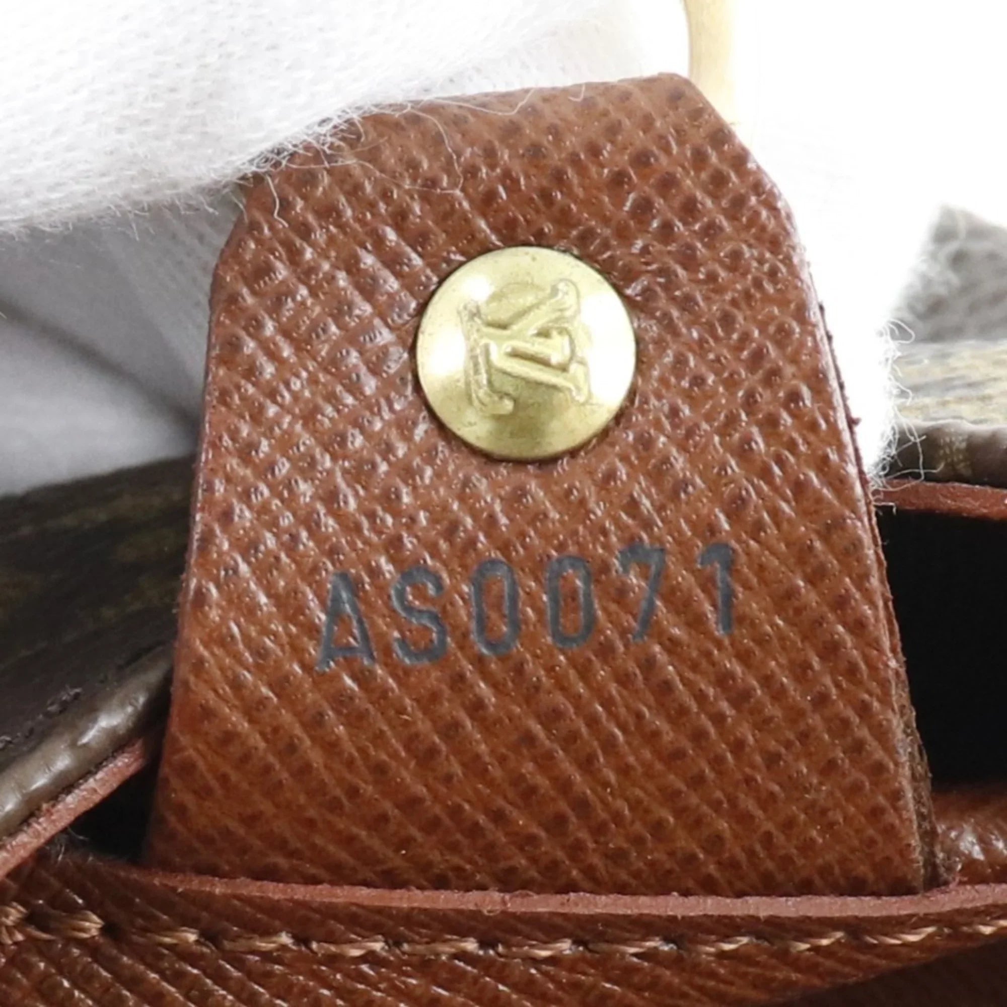 Pre-Owned   Louis Vuitton Musette  Monogram Canvas Brown  Women's Shoulder Bag (Fair)