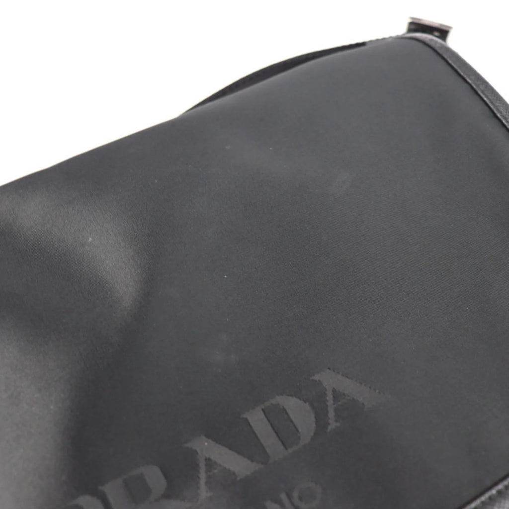 Pre-Owned  Prada shoulder bag 2VD951 nylon black leather silver metal fittings messenger triangle logo mark (Good)