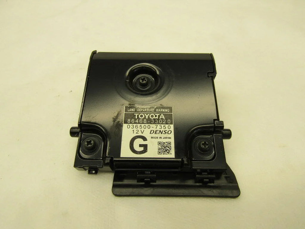 Pre-Owned 2015 2016 2017 Toyota Camry Lane Departure Warning Camera   (Good)