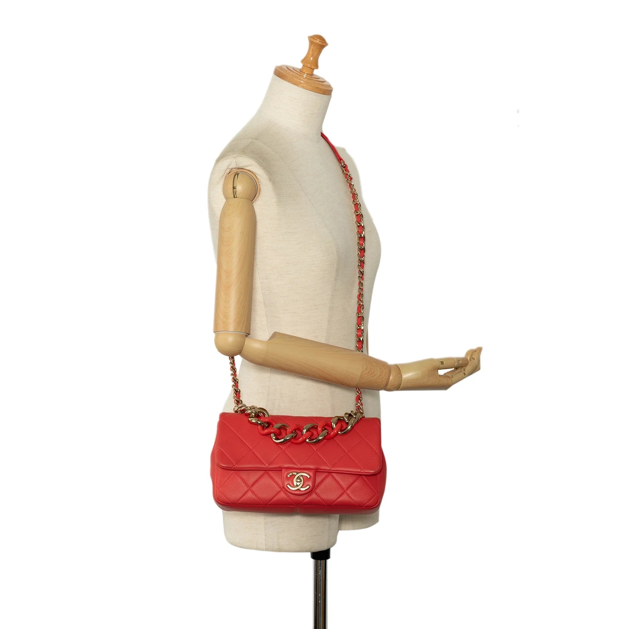 Pre-Owned Authenticated Chanel Small Lambskin Elegant Chain Single Flap Leather Red Satchel Unisex (Good)