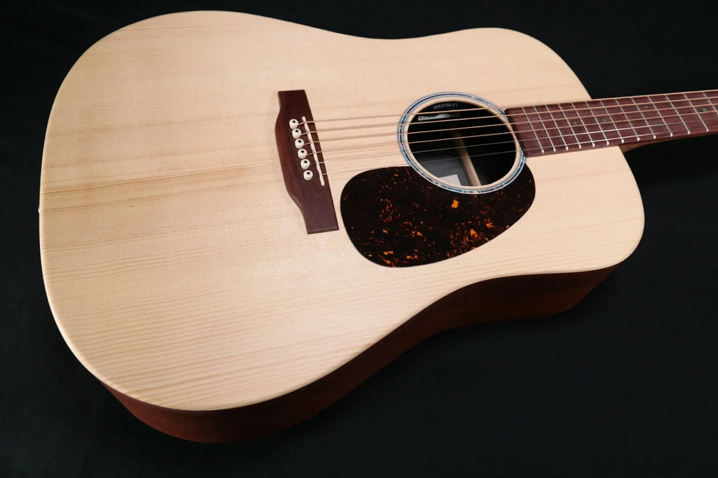 Martin - Mahogany with Gig Bag  Series Re-Imagined 934
