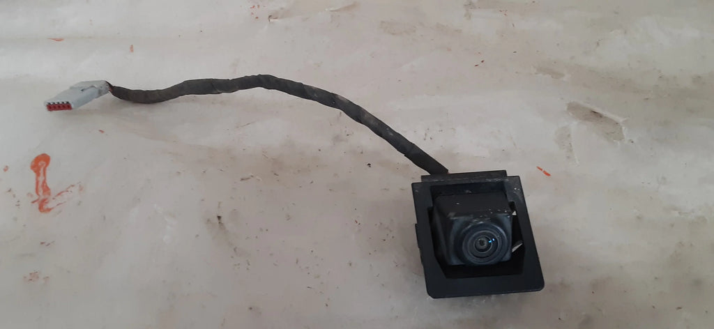 Pre-Owned 16 17 Chevrolet Camaro Rear View Back Up Camera   (Good)