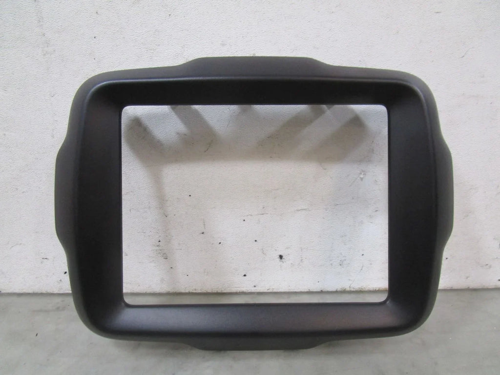 Pre-Owned 21 2021 Jeep Renegade Radio Stereo Trim Bezel  (Good)