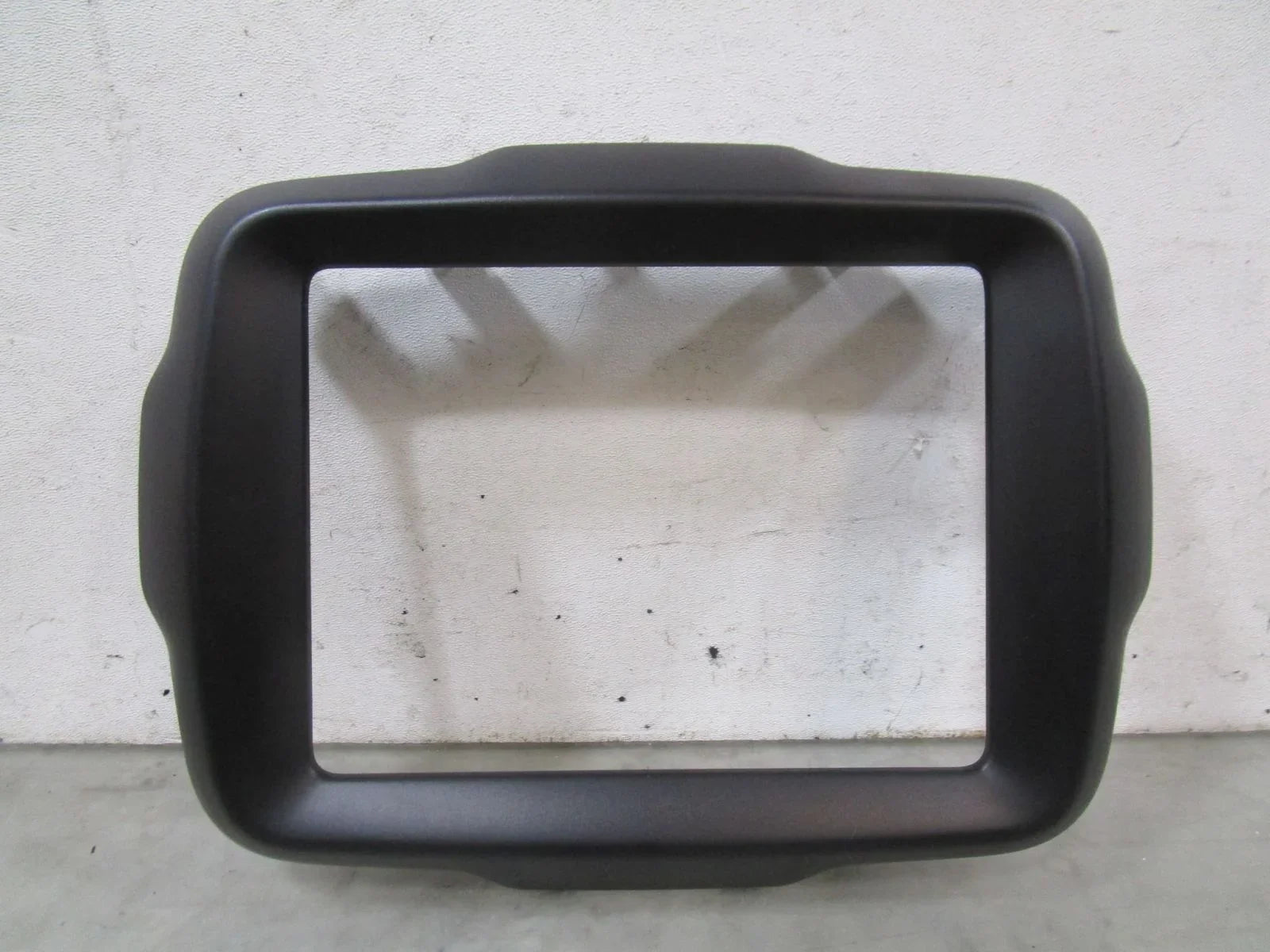 Pre-Owned 21 2021 Jeep Renegade Radio Stereo Trim Bezel  (Good)