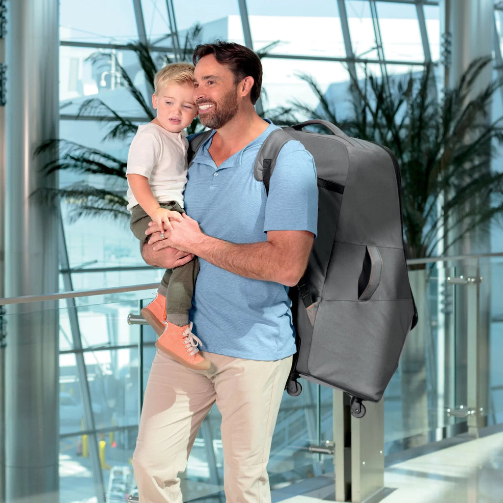 Chicco Car Seat Travel Bag with Spinner Wheels and Backpack Straps - Anthracite (Grey)