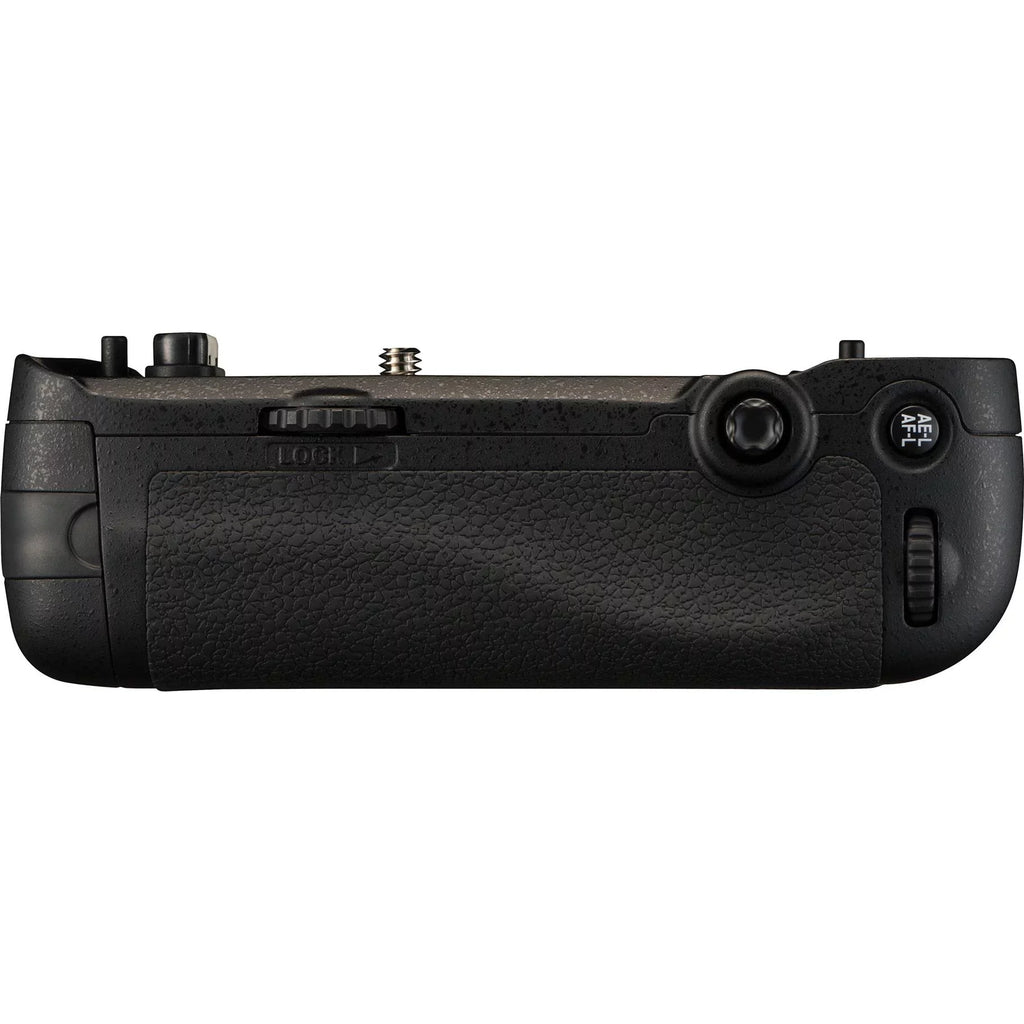Nikon   Camera (Body Only) with - Multi Battery Power Pack + SanDisk 64GB Extreme  Memory Card, Extended Life Replacement Battery & More (18pc Bundle)