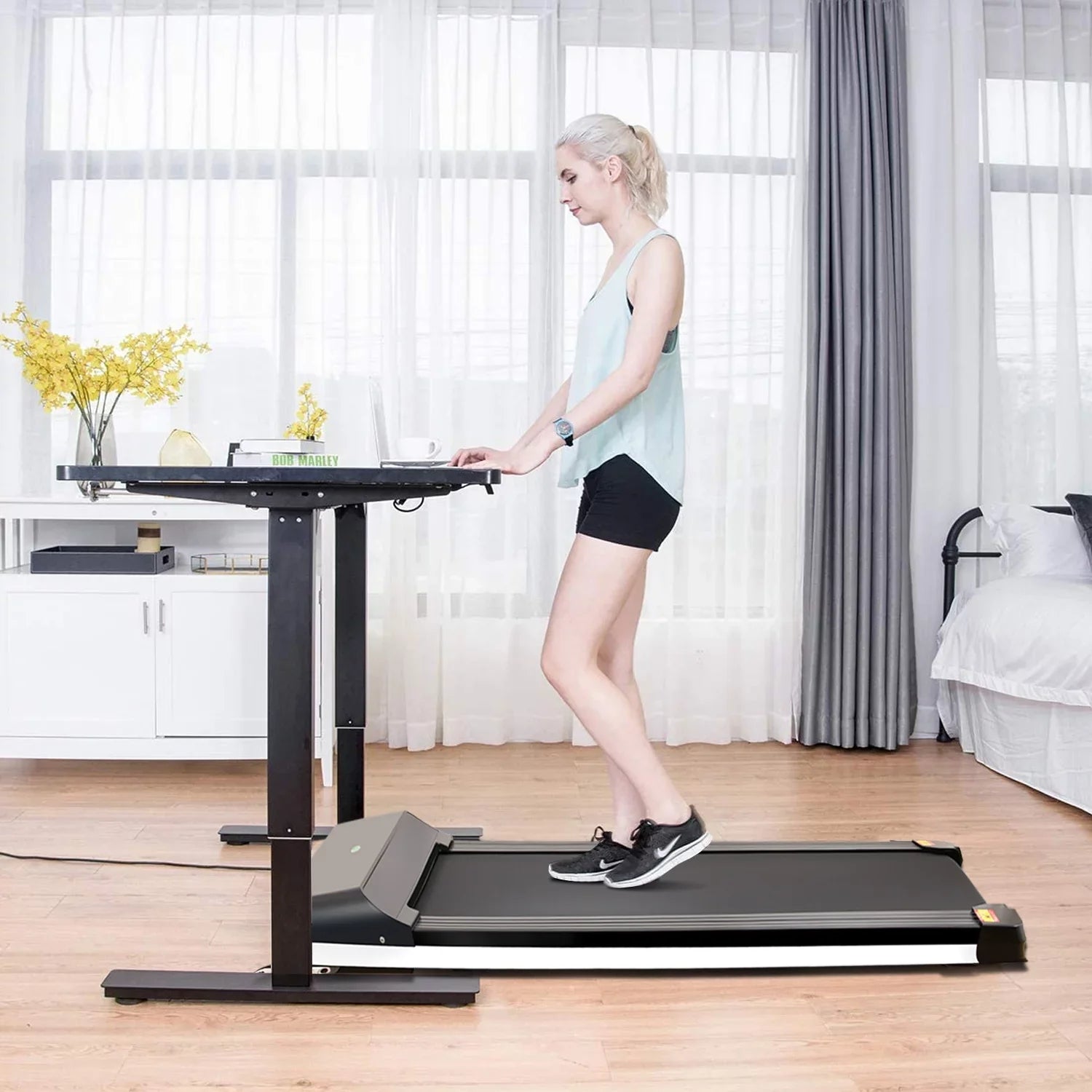 Portable Treadmill Under Desk Walking Pad Flat Slim Treadmill with  Display & Sport , Running Machine for Apartment and Small Space without Assembling Black