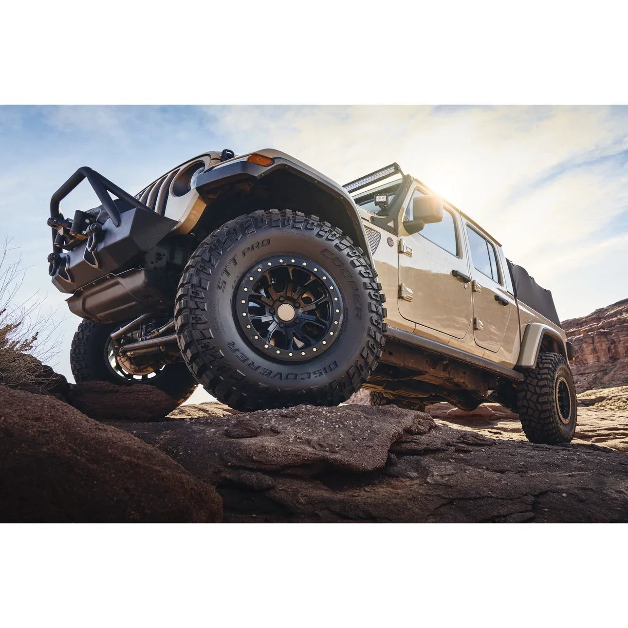 Cooper Disshielder  Pro All-Season /65R18 123Q Tire Fits: 2019-23 Chevrolet Silverado 1500  Trail Boss, 2019-21  Sierra 1500