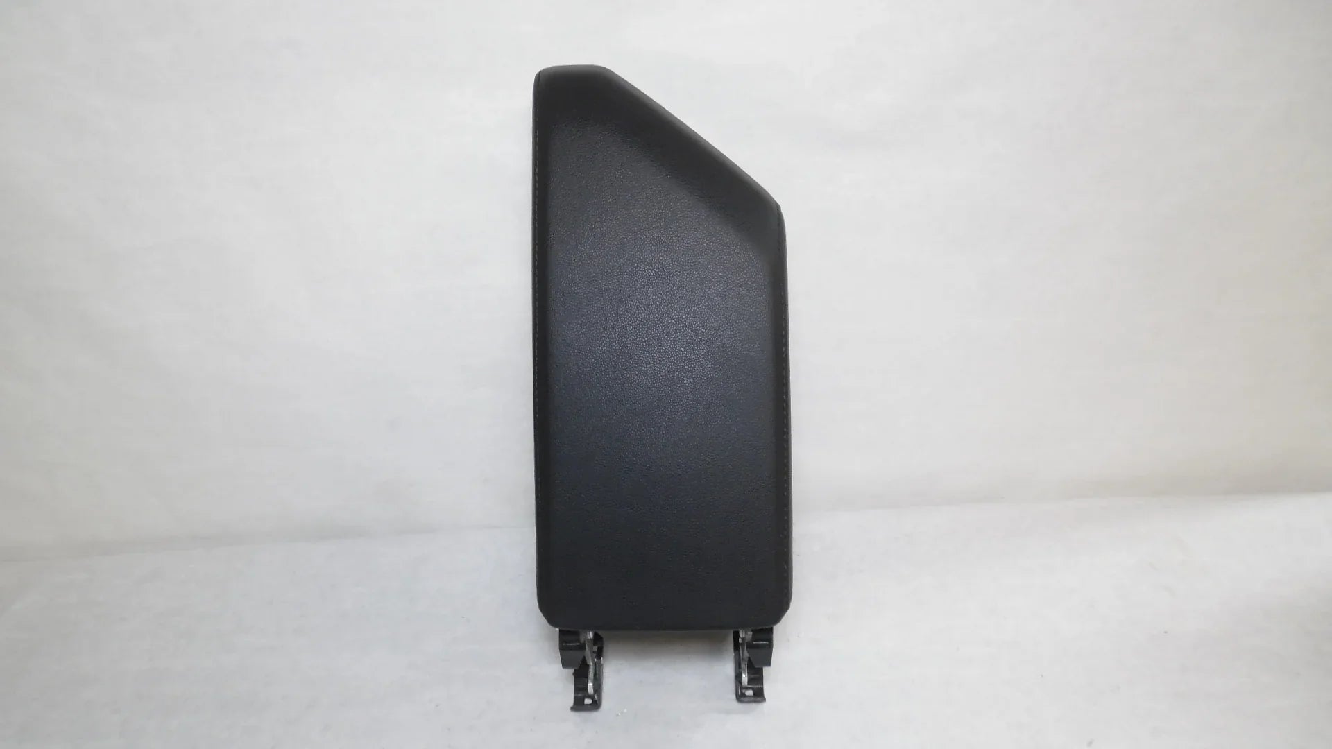 Pre-Owned 2019 2020 2021 Volkswagen Jetta Center Floor Console Lid Armrest Black  (Good)
