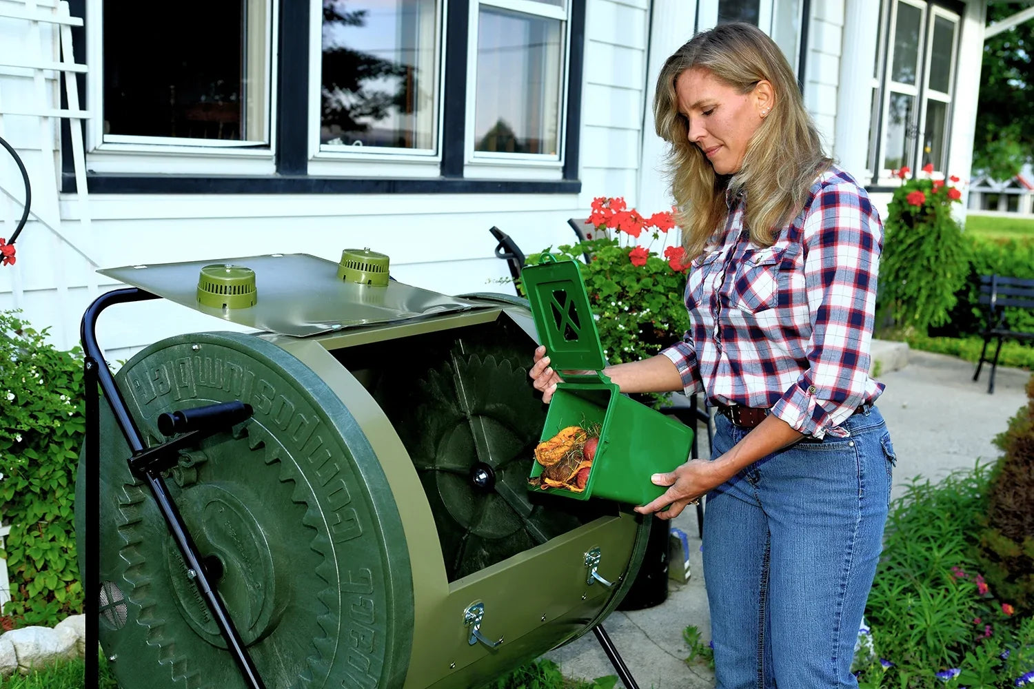 Mantis Compact ComposTumbler  Easy-to-Load Easy-to-Empty with No Bending - Sturdy and durable, Holds 88 Gallons, Low Cost Per Gallon
