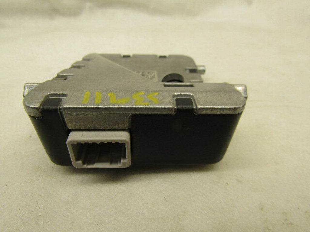 Pre-Owned 2018-2021 Toyota Tundra Windshield Mounted Lane Departure Camera   (Good)
